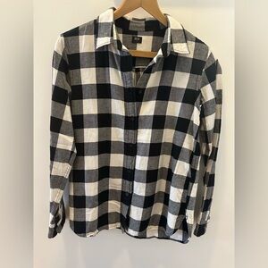 Uniqlo Black and White 100% Cotton Plaid Shirt (XS)